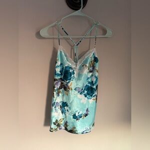 Floral Satin Camisole with Lace Trim med